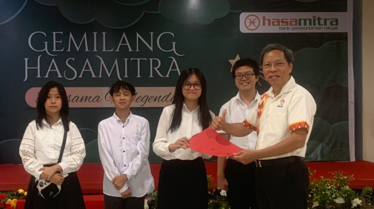 Permabudhi Sulsel Salurkan Beasiswa Pendidikan