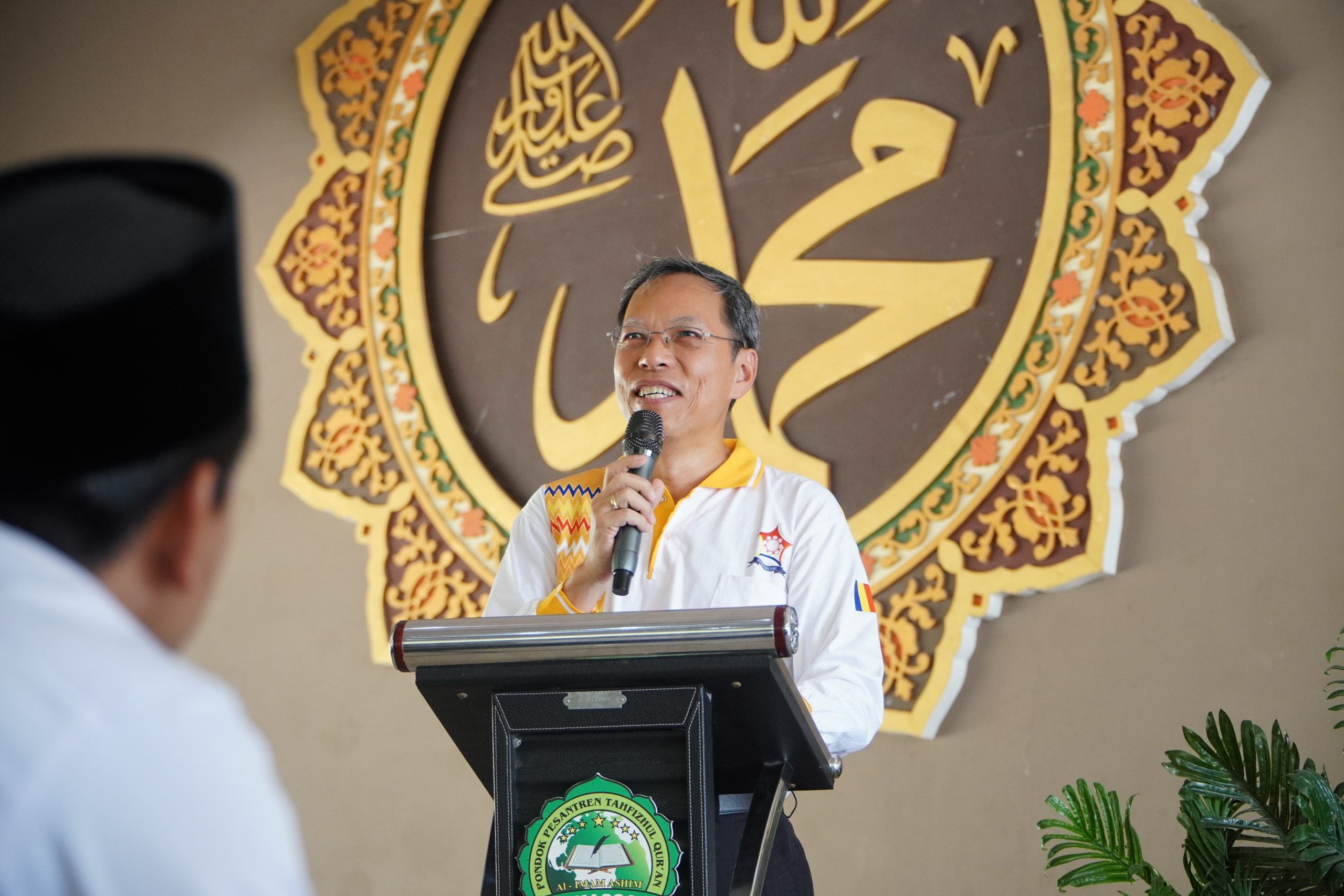 Dr. Ir. Yonggris., M.M, Ketua Permabudhi Sulsel