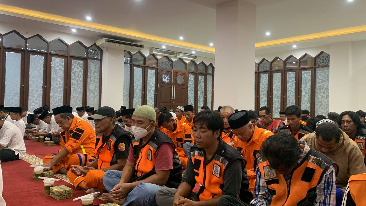 Petugas Kebersihan Kecamatan Tamalate Makassar