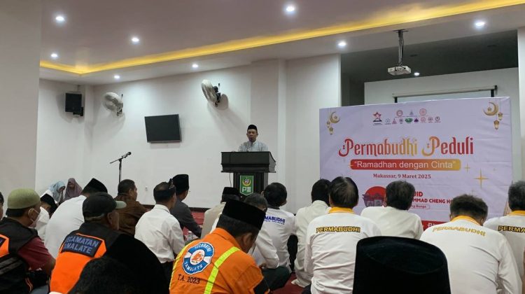 Kepala Bagian Tata Usaha (Kabag TU) Kanwil Kementerian Agama Provinsi Sulawesi Selatan, H. Aminuddin mewakili Kakanwil menghadiri giat sosial Permabudhi Peduli yang berlangsung di Masjid Cheng Hoo, Sabtu 9 Maret 2025.