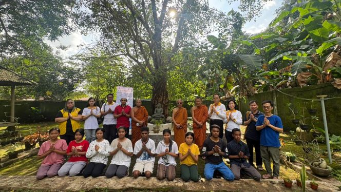 
					Pekan Kerukunan Umat Beragama Sedunia, Permabudhi Sulsel Tanam Pohon bersama Bhikkhu Dhammasubho